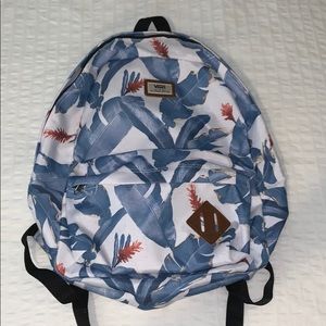 never used vans backpack!!